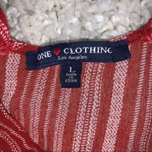 One Clothing Chevron Striped Romper Red White Shorts V-neck Women’s Size Large - Picture 7 of 11